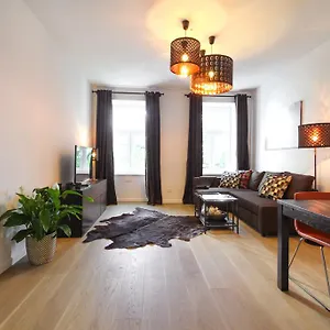 https://ana-maria-apartments.vienna-besthotels.com